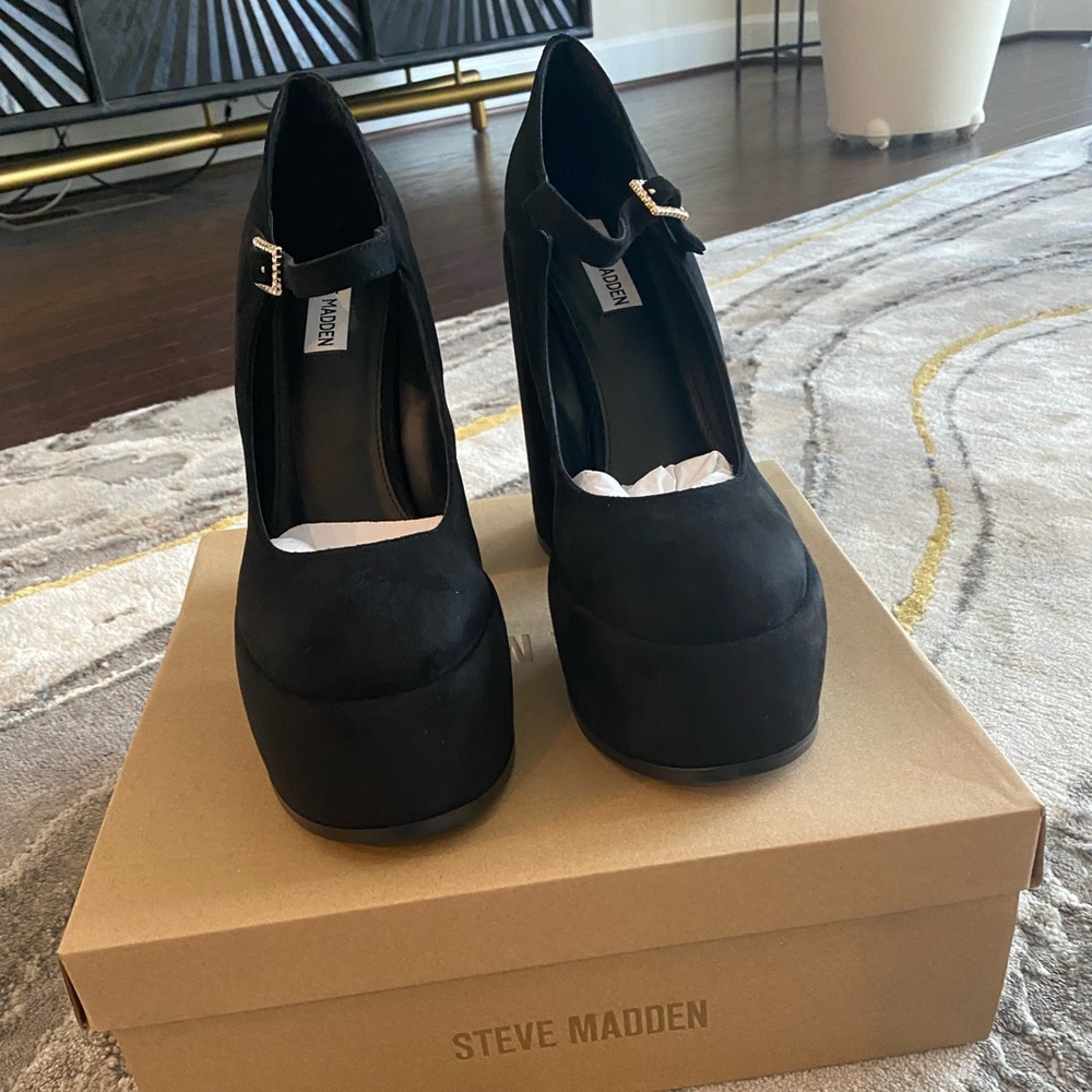 NWT Steve Madden Platform suede shoes. - Picture 5 of 9